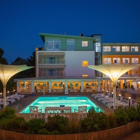 יוראטה Hotel Bryza Resort & Spa מראה חיצוני תמונה