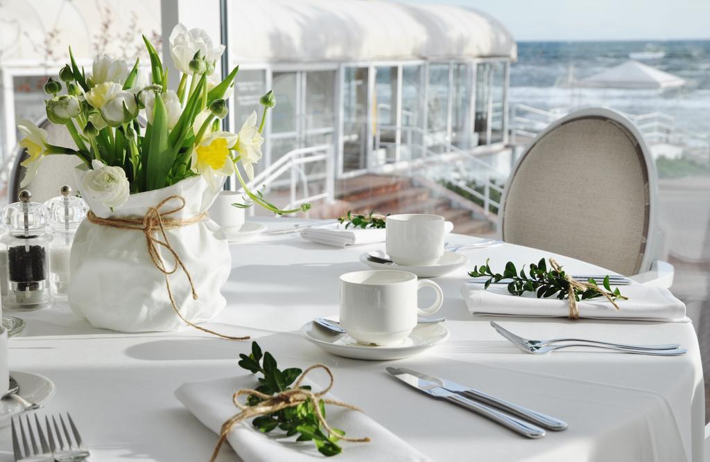 יוראטה Hotel Bryza Resort & Spa מראה חיצוני תמונה